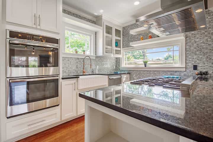 Hire kitchen refurbishment & appliances contractors in Stafford, Virginia. Our expert fitters do extensions, design & installation.